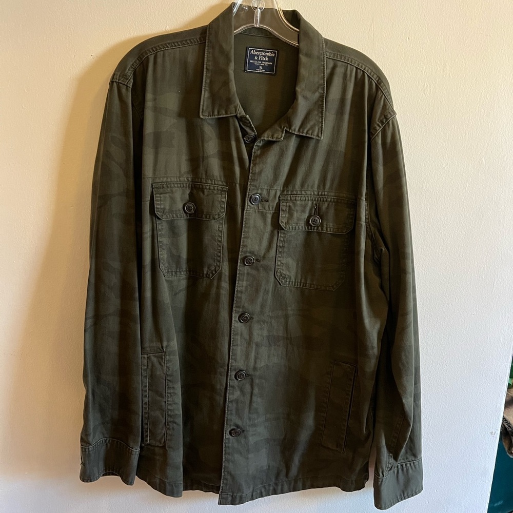 Abercrombie & Fitch Forest Green Camo Shirt Jacket -Size: XL